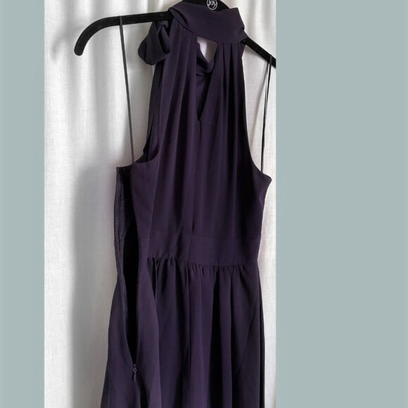 Express mini dress. Size 4. Very dark purple. Lined. Polyester - Picture 4 of 4